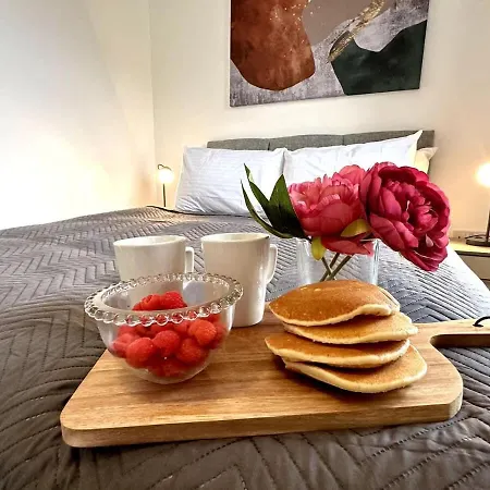 Dom wakacyjny Riverside View By Blue Skies *