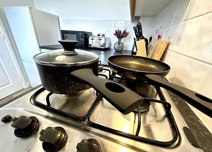 Riverside View By Blue Skies 米德尔斯伯勒